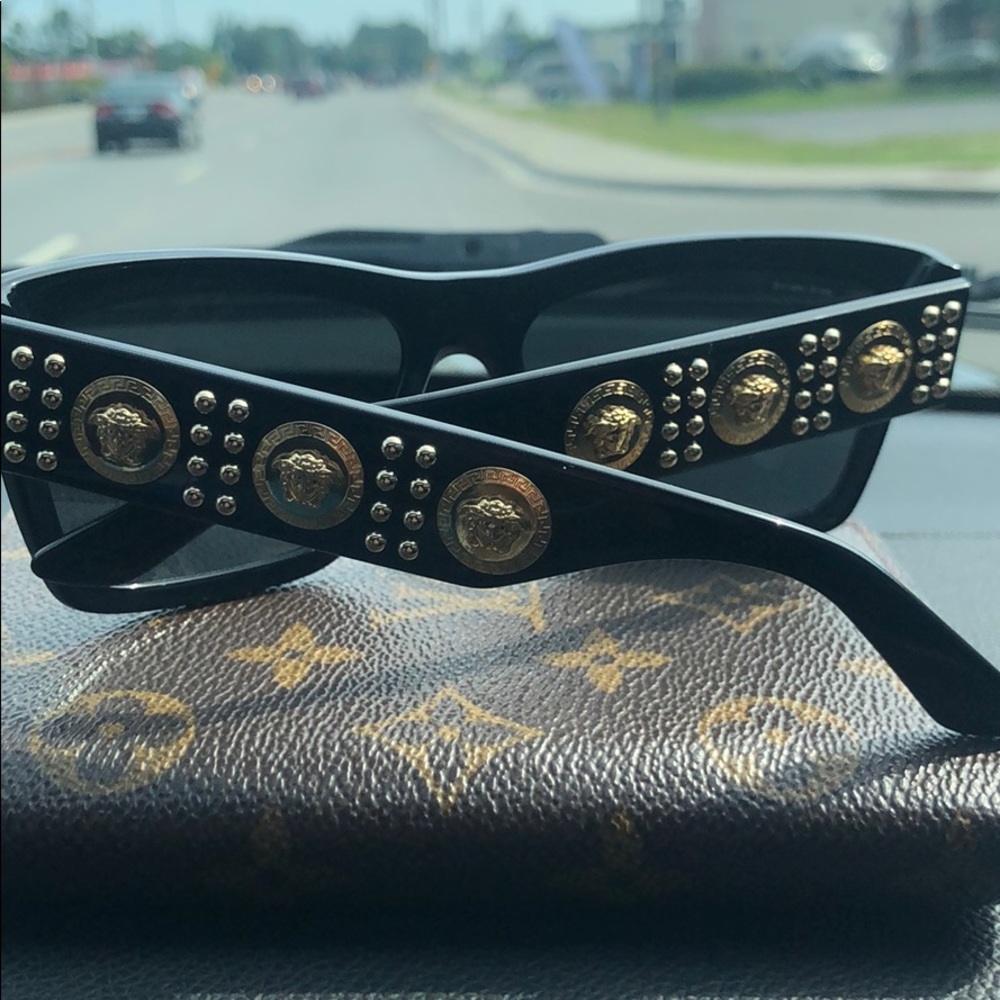 Versace Sunglasses for Women - Picture 4 of 5